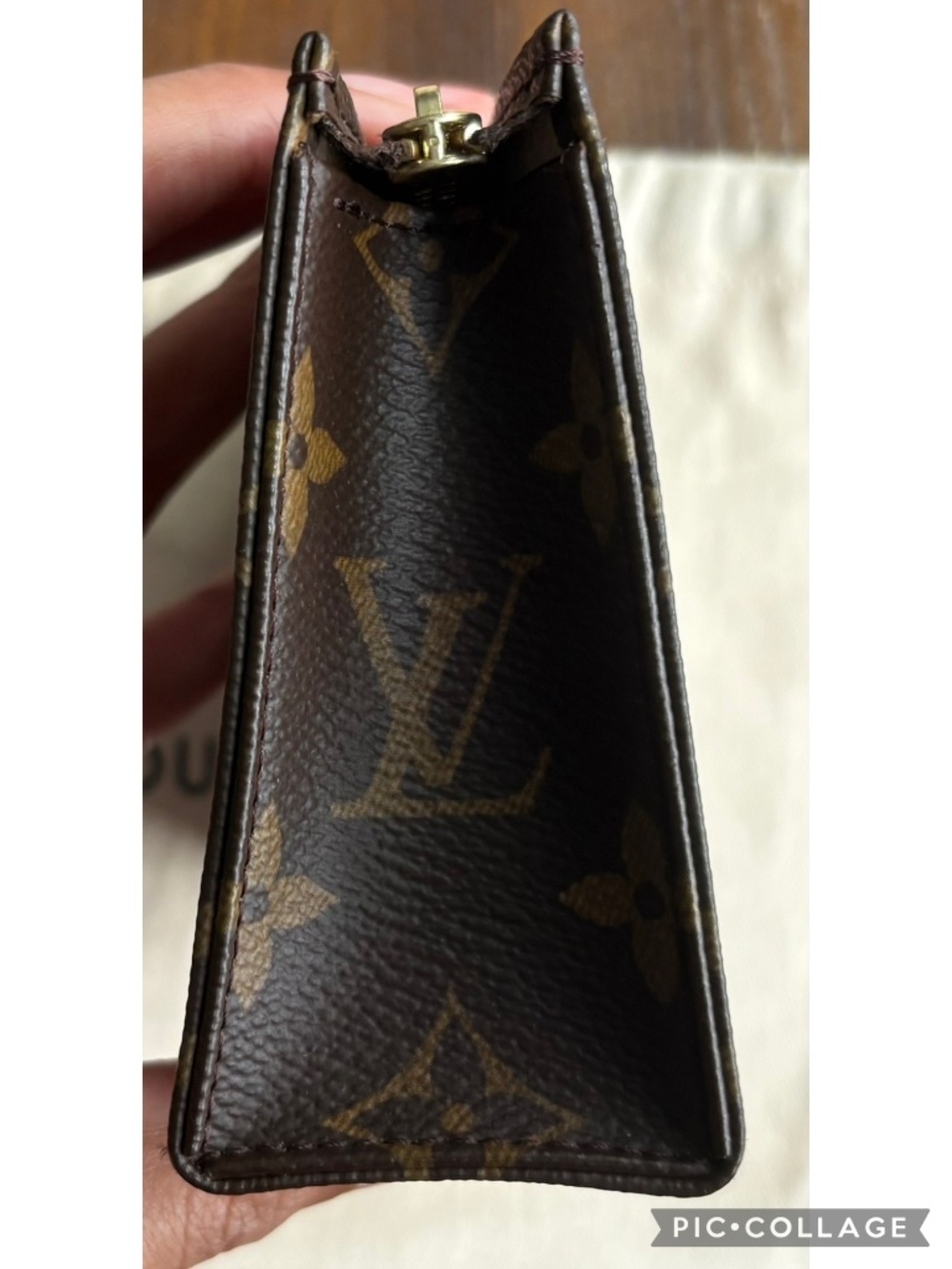 Louis Vuitton Toiletry Pouch 15 - Picture 5 of 10